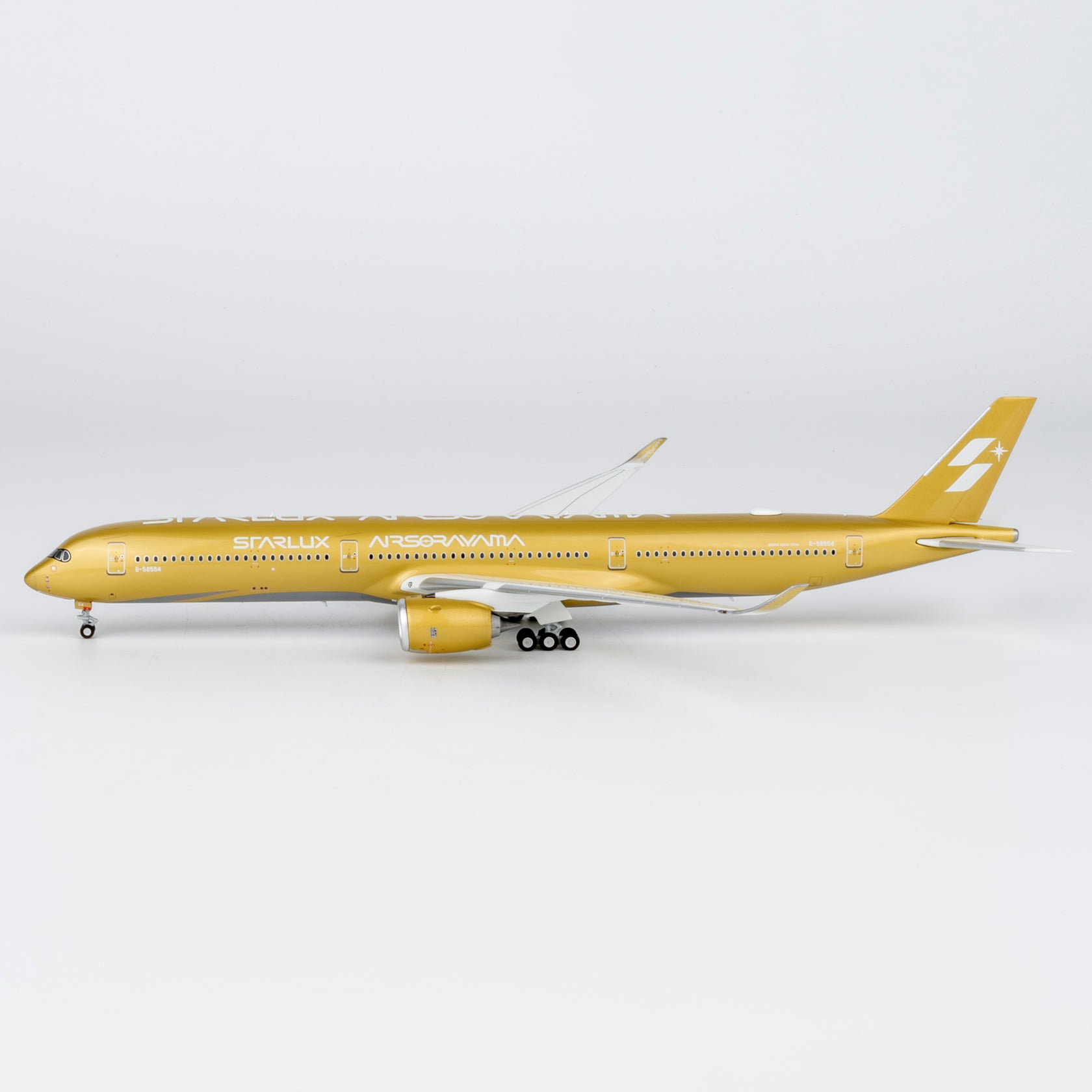 1/400 Starlux Airlines Airbus A350-1000 B-58554 "Airsorayama Golden; Luxurious packaging" NG57047 - cover
